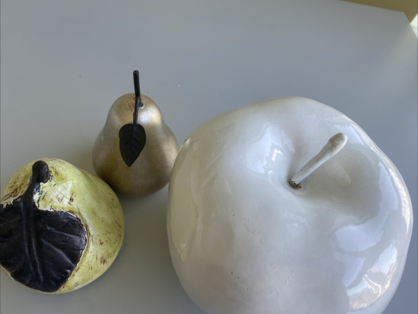 Set of 3 Decorative Fruit Sculptures - photo 4