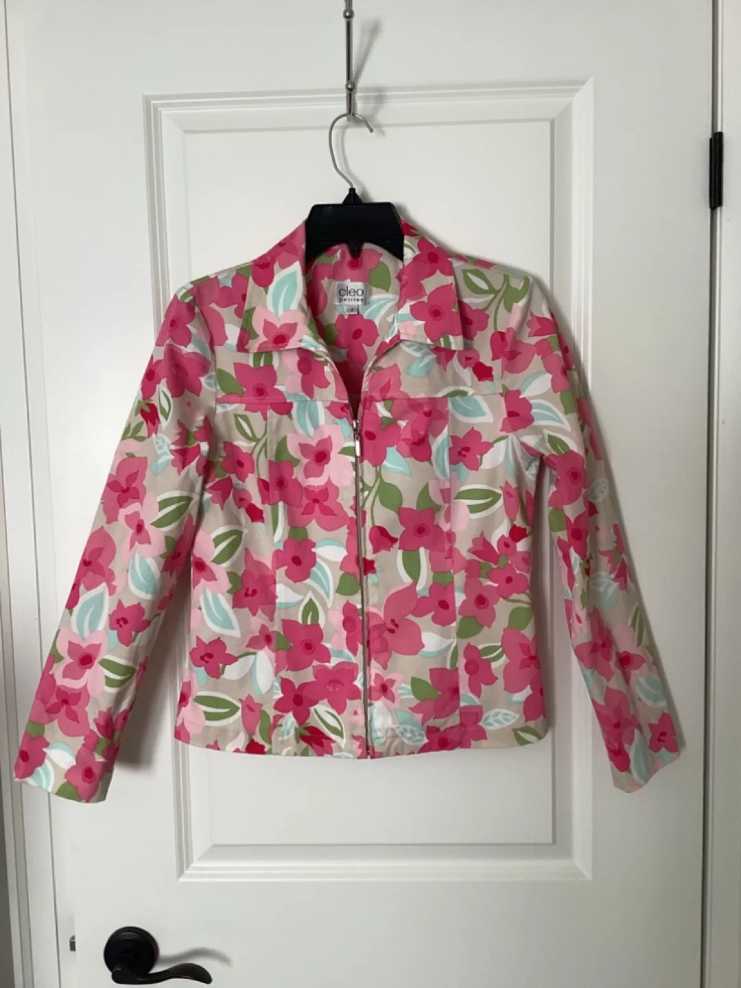 CLEO PETITE SKIRT SET image indicator(2)