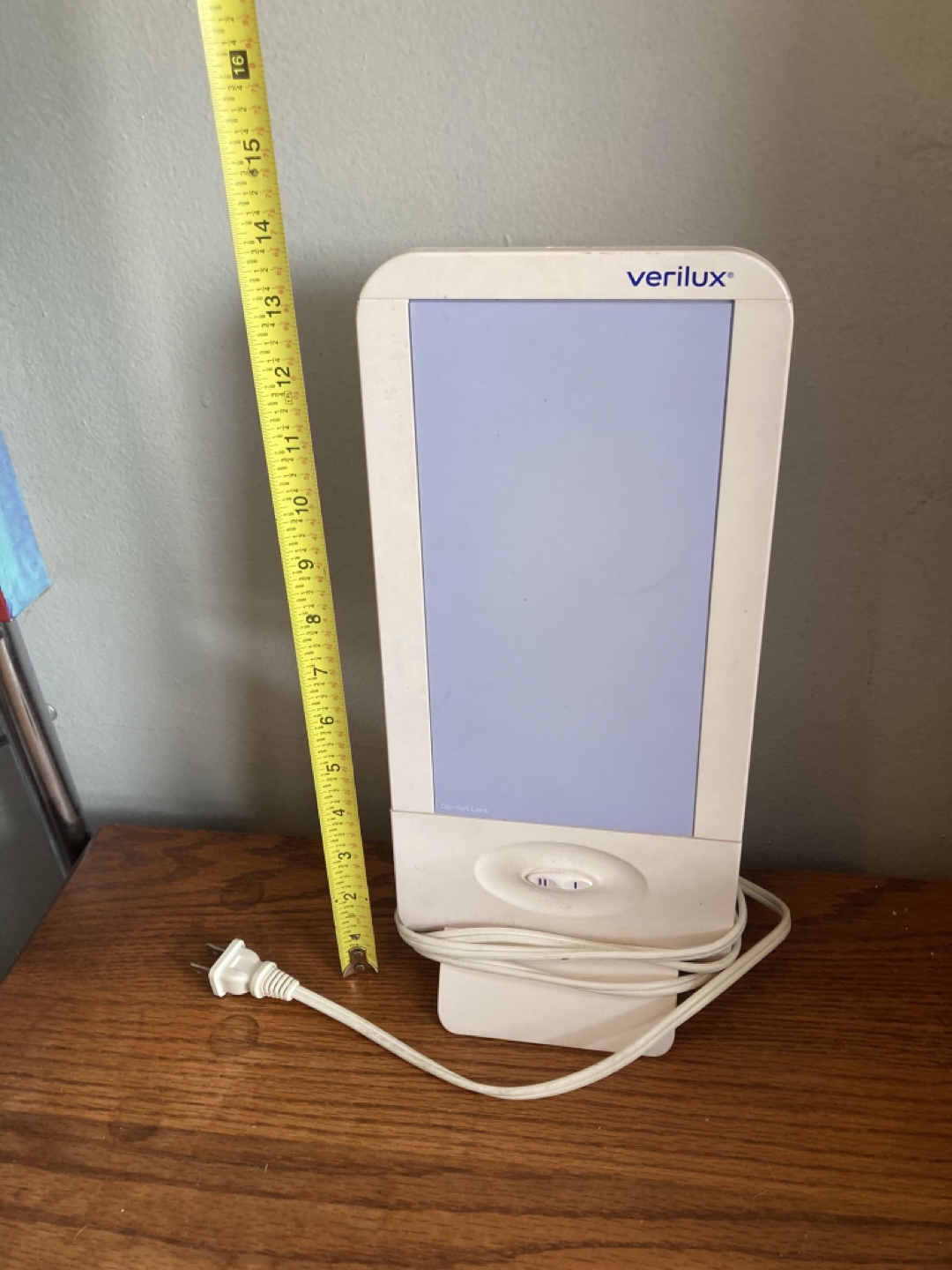Verilux HappyLight VT20 Light Therapy Lamp