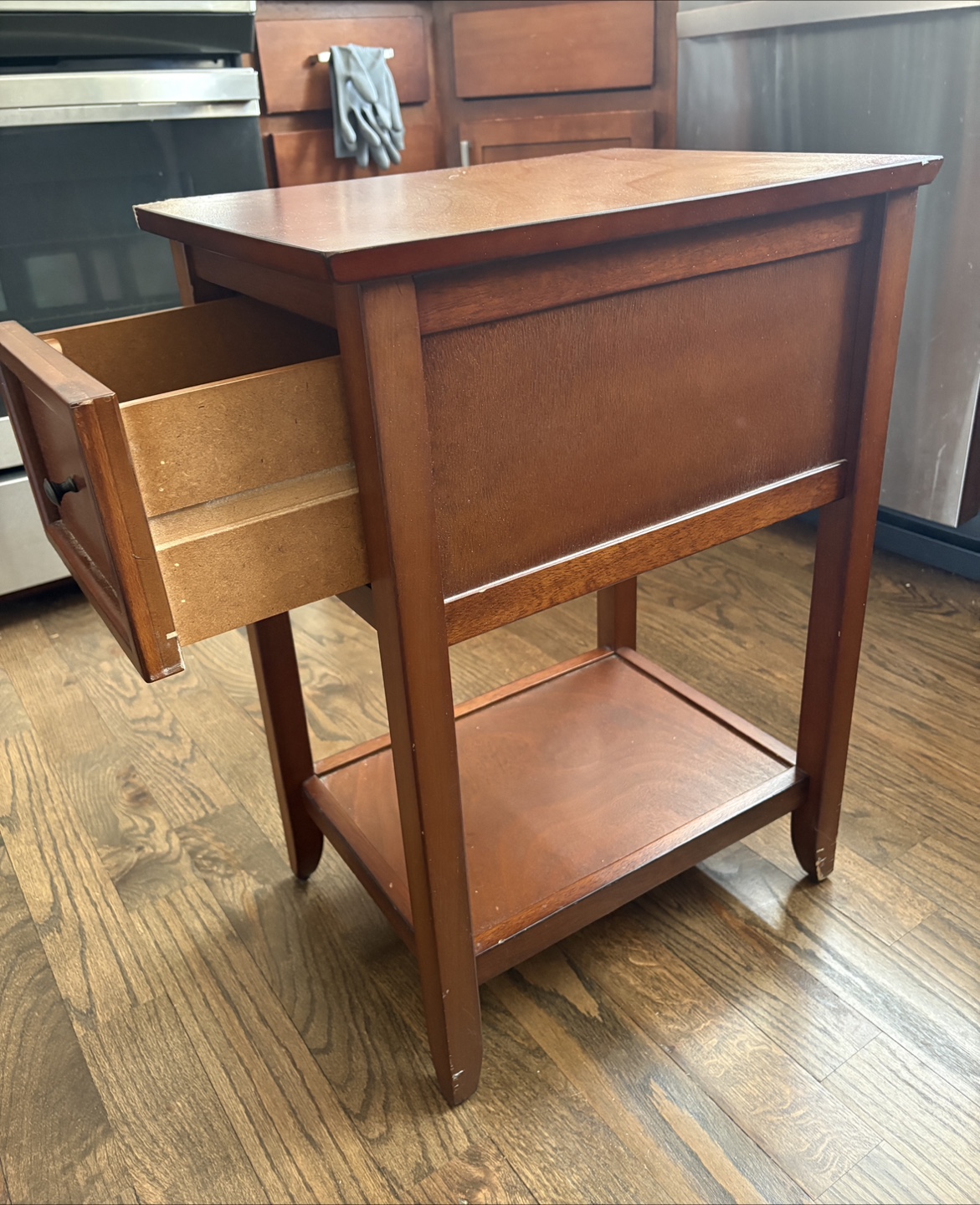 Small Wooden End Table with Drawer and Shelf - photo 4