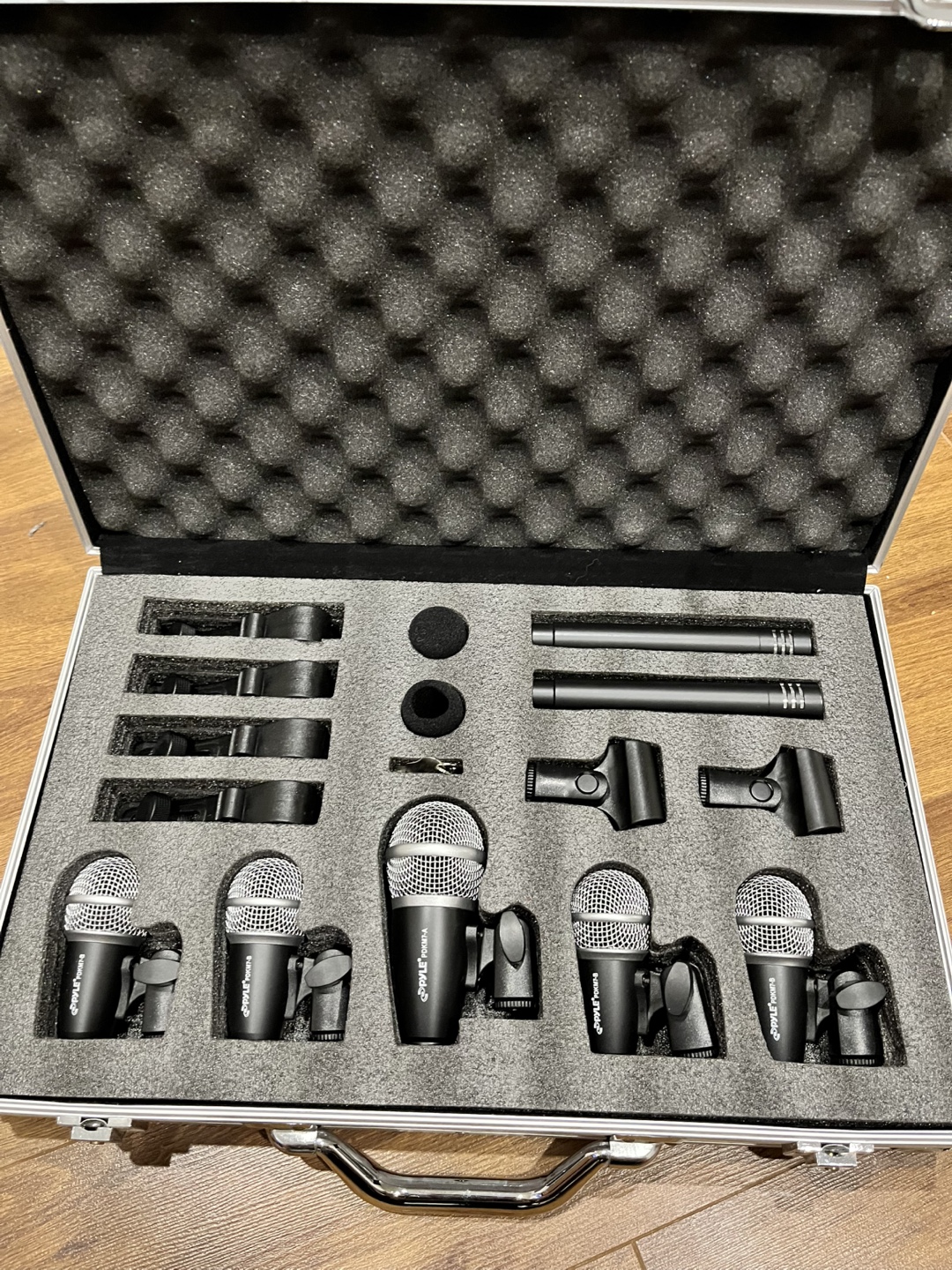 Pyle PDKM7 7-Pack Dynamic Microphone Kit - photo 2