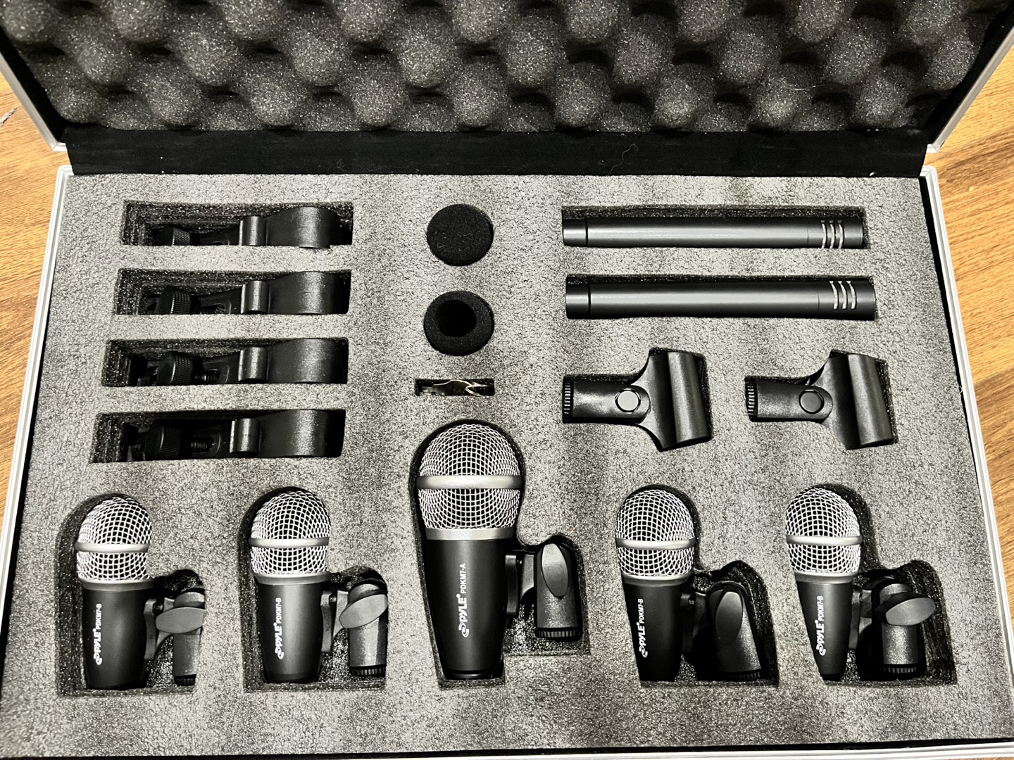 Pyle PDKM7 7-Pack Dynamic Microphone Kit