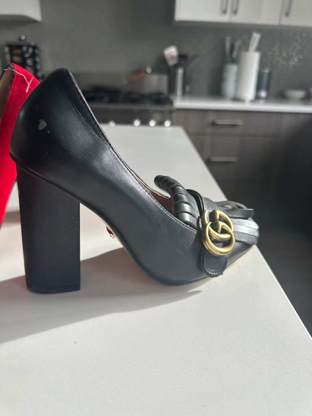Pre-owned Gucci Fringe Heels - Red and Black image indicator(4)