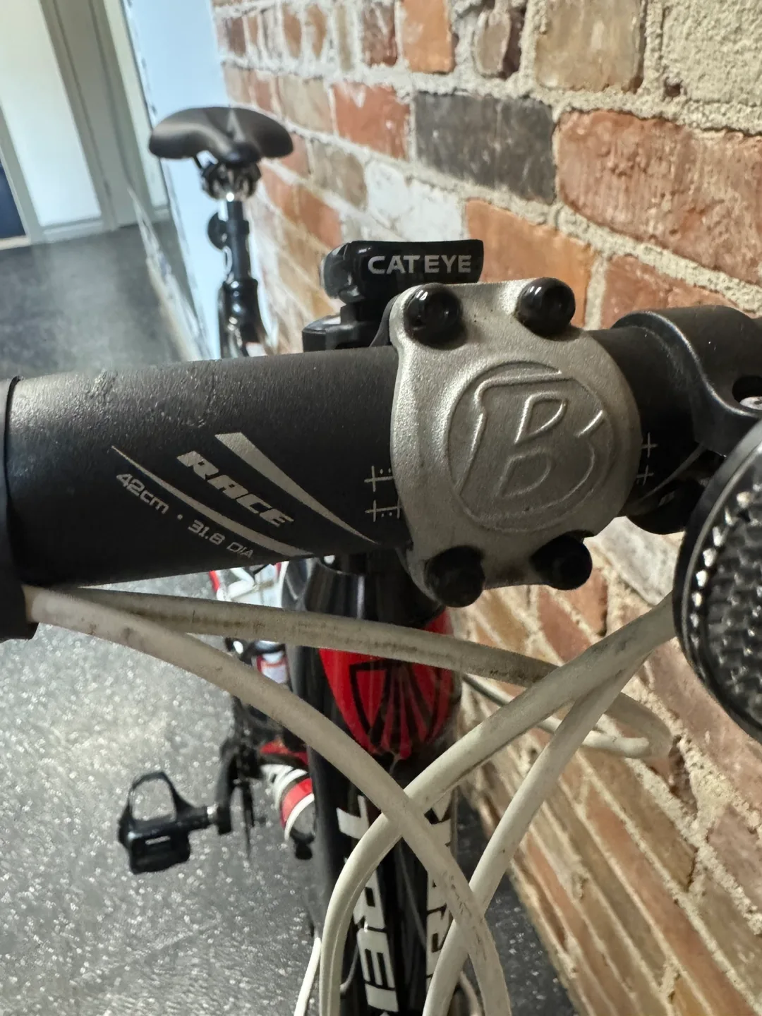 2010 Trek Madone 4.5 image indicator(6)