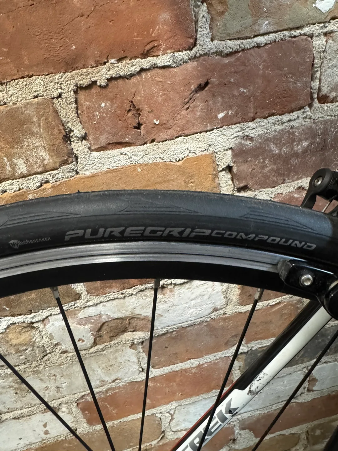 2010 Trek Madone 4.5 image indicator(5)