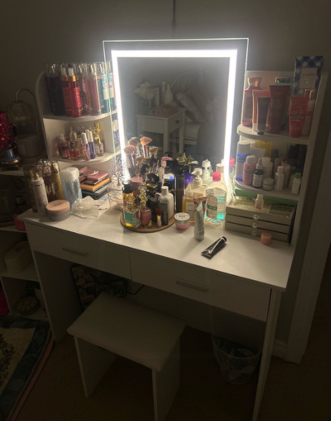 Vanity Set with LED Lighted Mirror