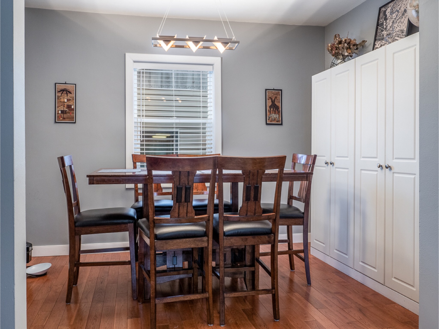 7-Piece Dining Set & Chairs