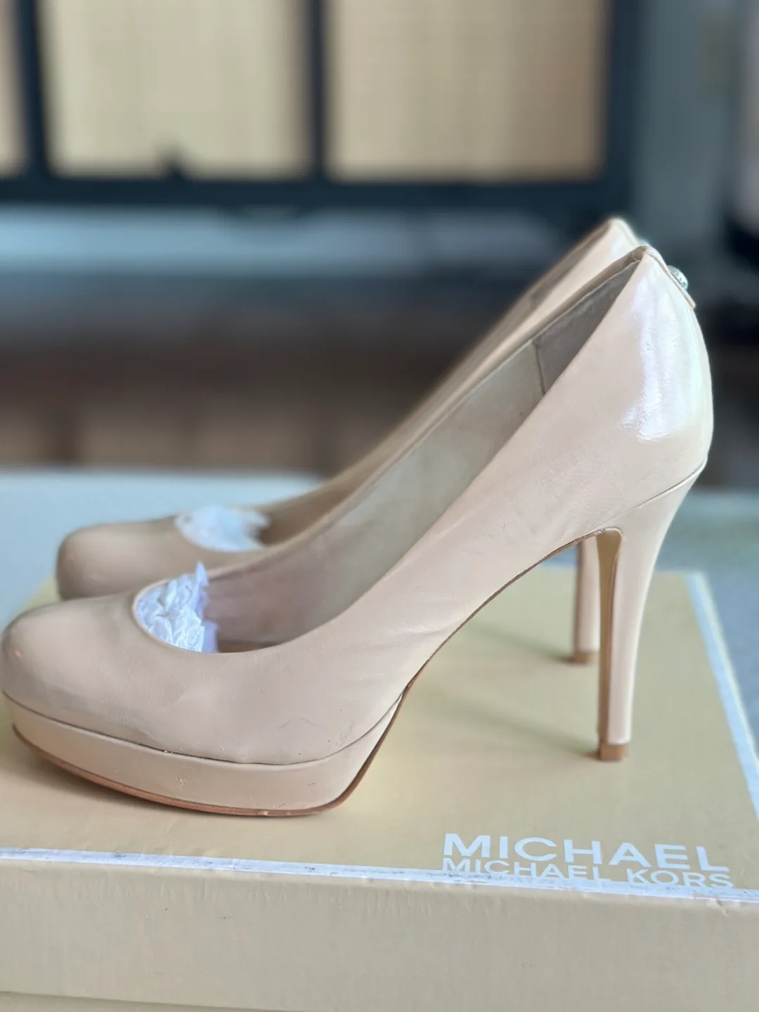 Michael Kors Pumps - Size 6.5 image indicator(2)