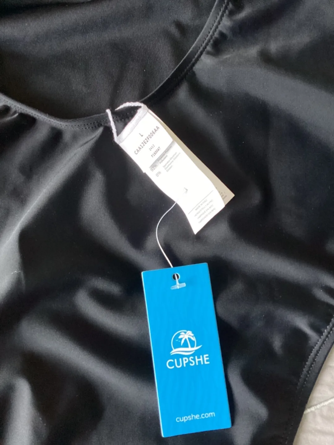 Cupshe Women's Deep V Neck Crisscross One Piece Swimsuit image indicator(5)