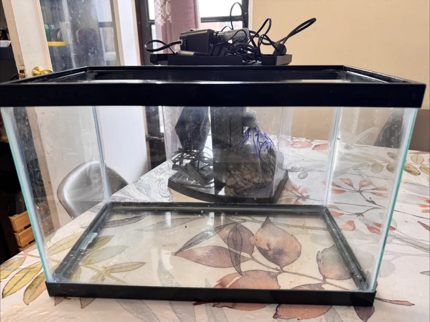 Small tanks bundle 5,2.5&1 gallon (can be purchased separately) image indicator(5)