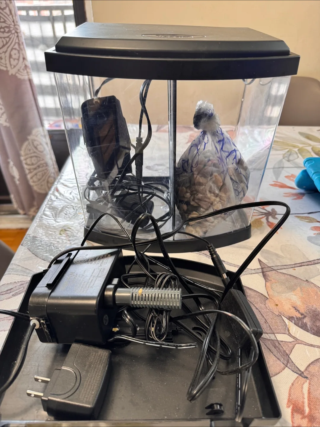 Small tanks bundle 5,2.5&1 gallon (can be purchased separately) image indicator(4)