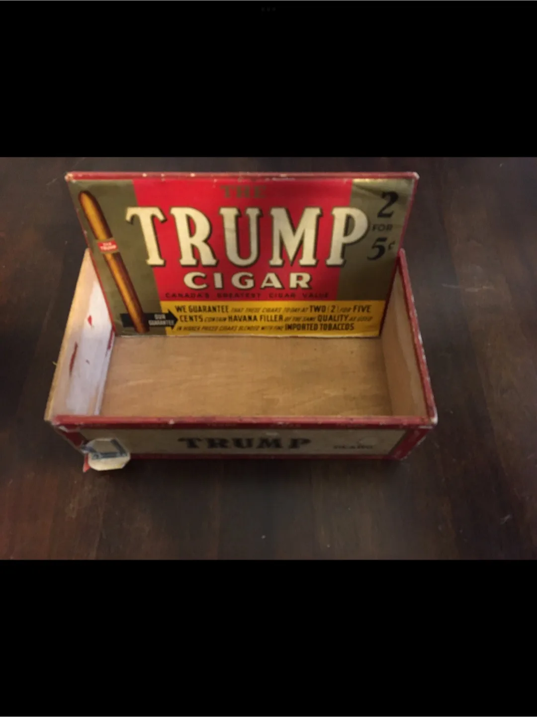 Vintage Cigar Boxes and an Erinmore Mixture Tin image indicator(8)
