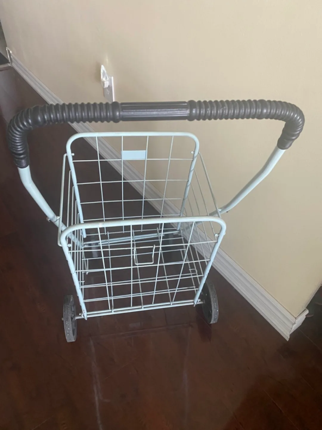 Rolling Shopping Cart - Light Blue- White image indicator(3)