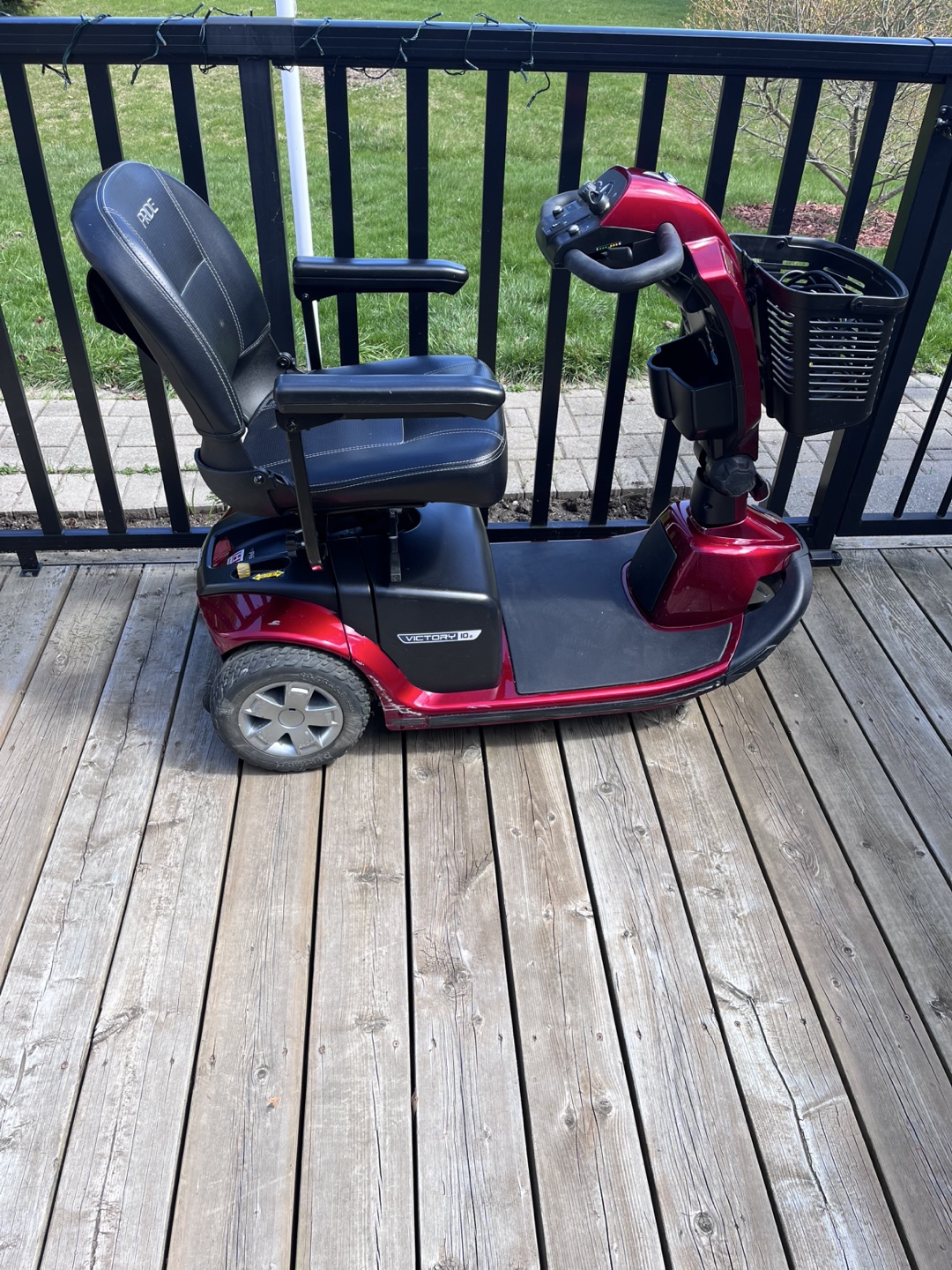 Pride Mobility Scooter - Excellent Condition