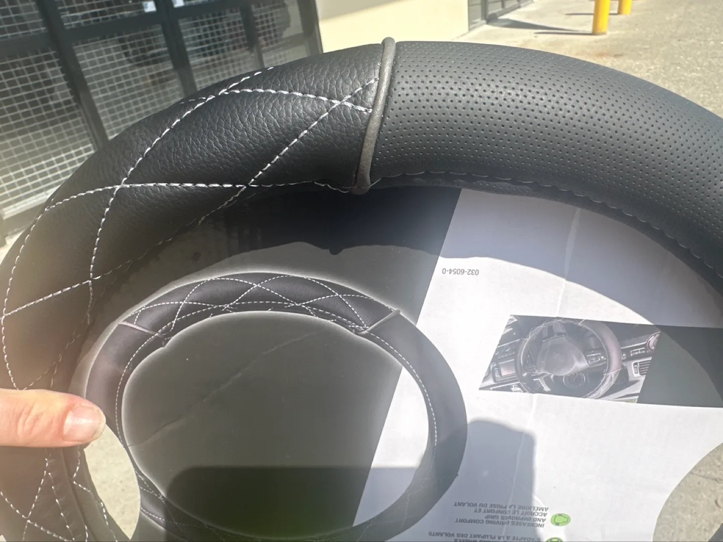 AutoTrends Steering Wheel Cover - Black with White Stitching image indicator(3)