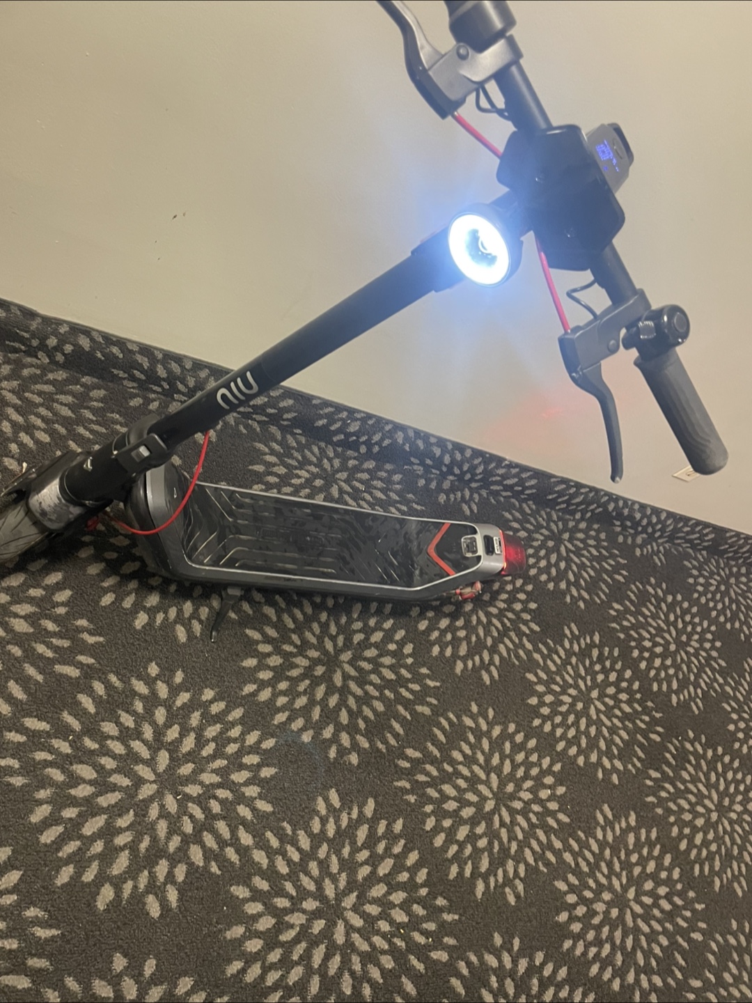 NIU KQi3 Electric Scooter