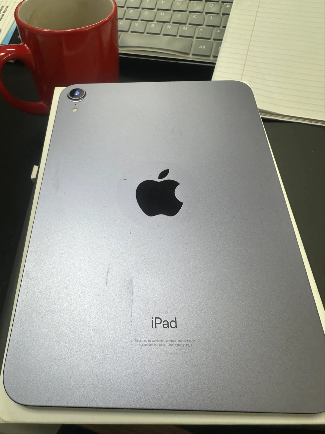 iPad 9th Generation - Space Grey - Excellent Condition image indicator(3)
