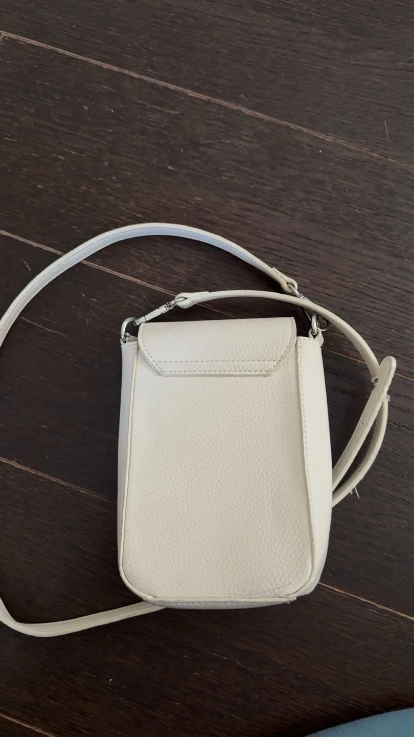 COLLAB Cream Crossbody Bag image indicator(2)
