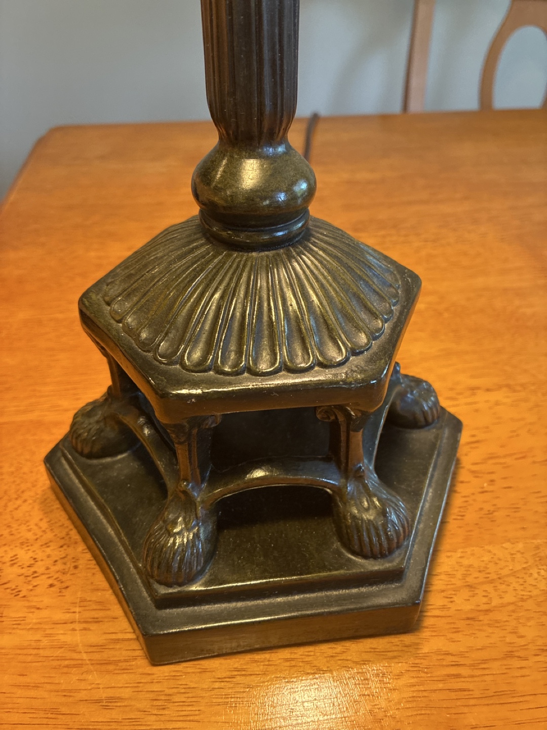 Tiffany Style Stained Glass Table Lamp - photo 3