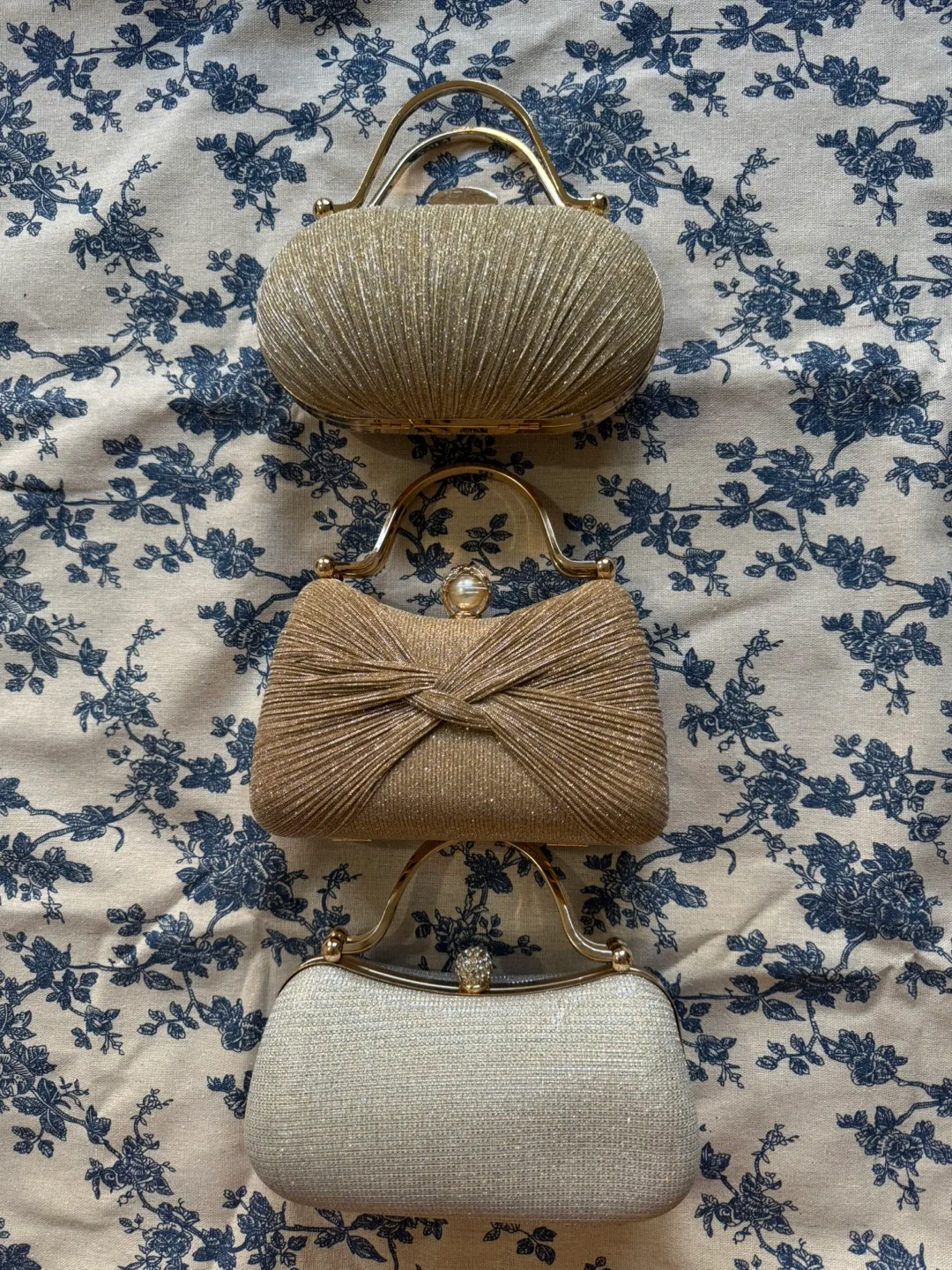 ⭐️✨ Gold Evening Bags/Clutches✨⭐️ image indicator(5)