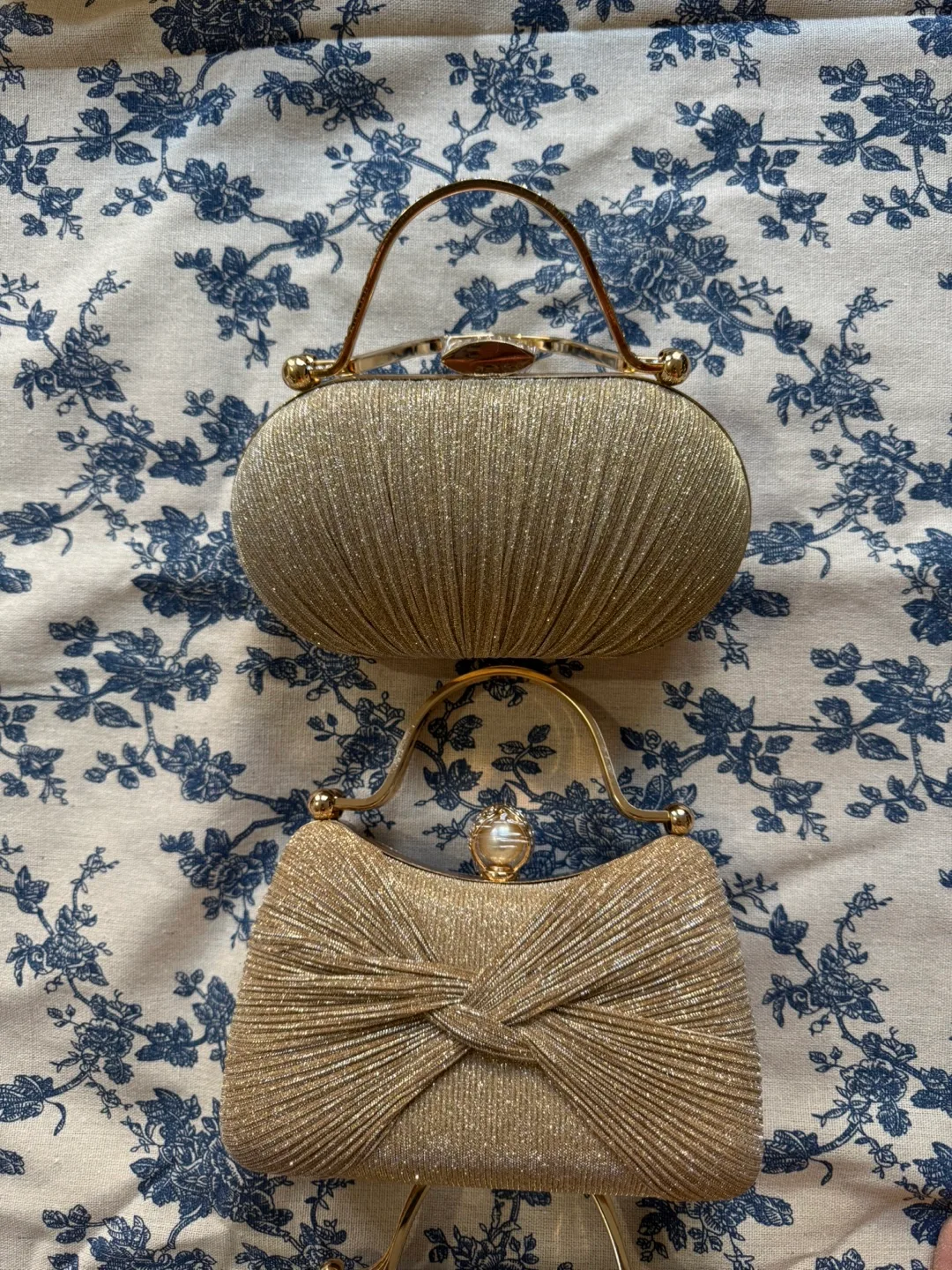 ⭐️✨ Gold Evening Bags/Clutches✨⭐️ image indicator(4)