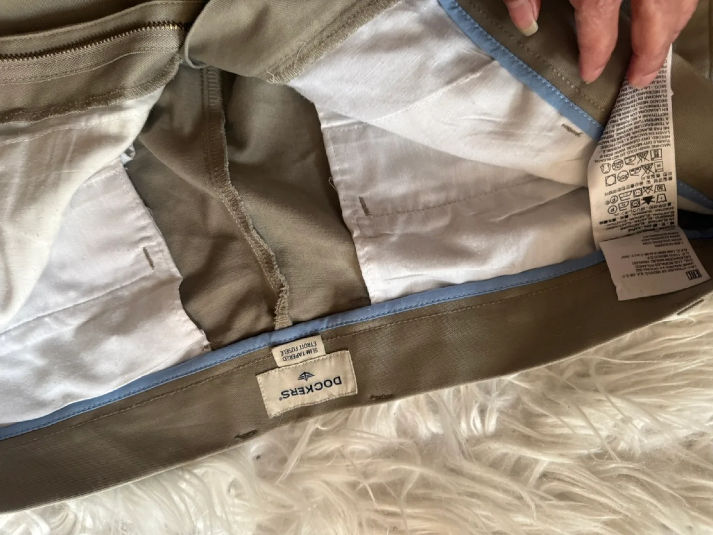 Dockers Khaki Pants image indicator(2)
