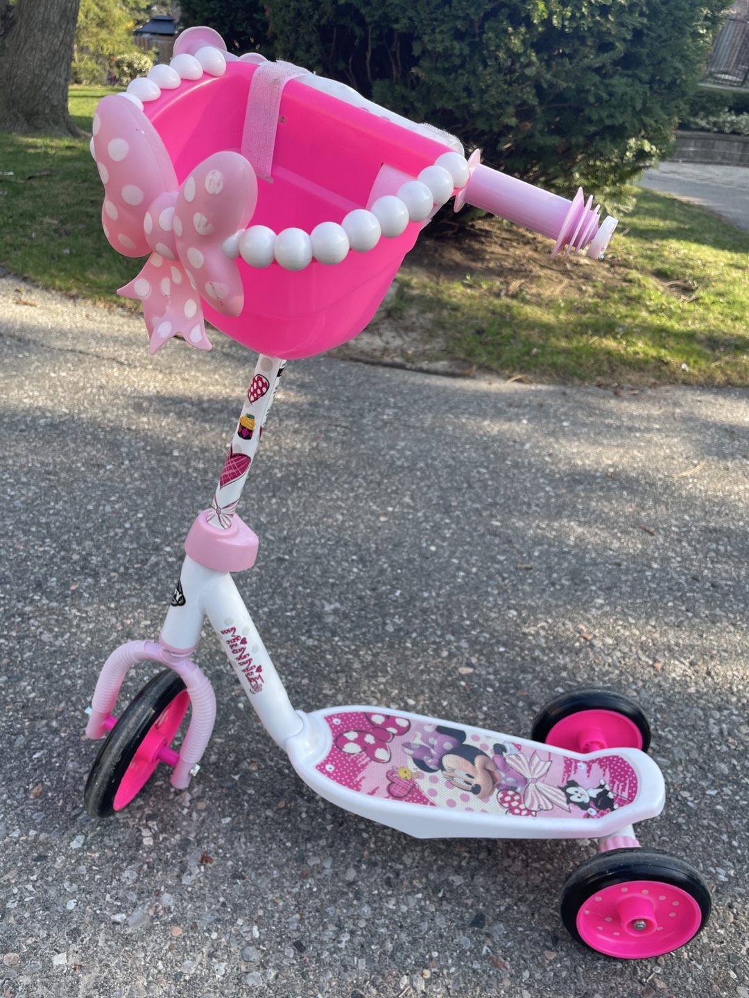 Minnie Mouse 3-Wheel Scooter for Toddlers