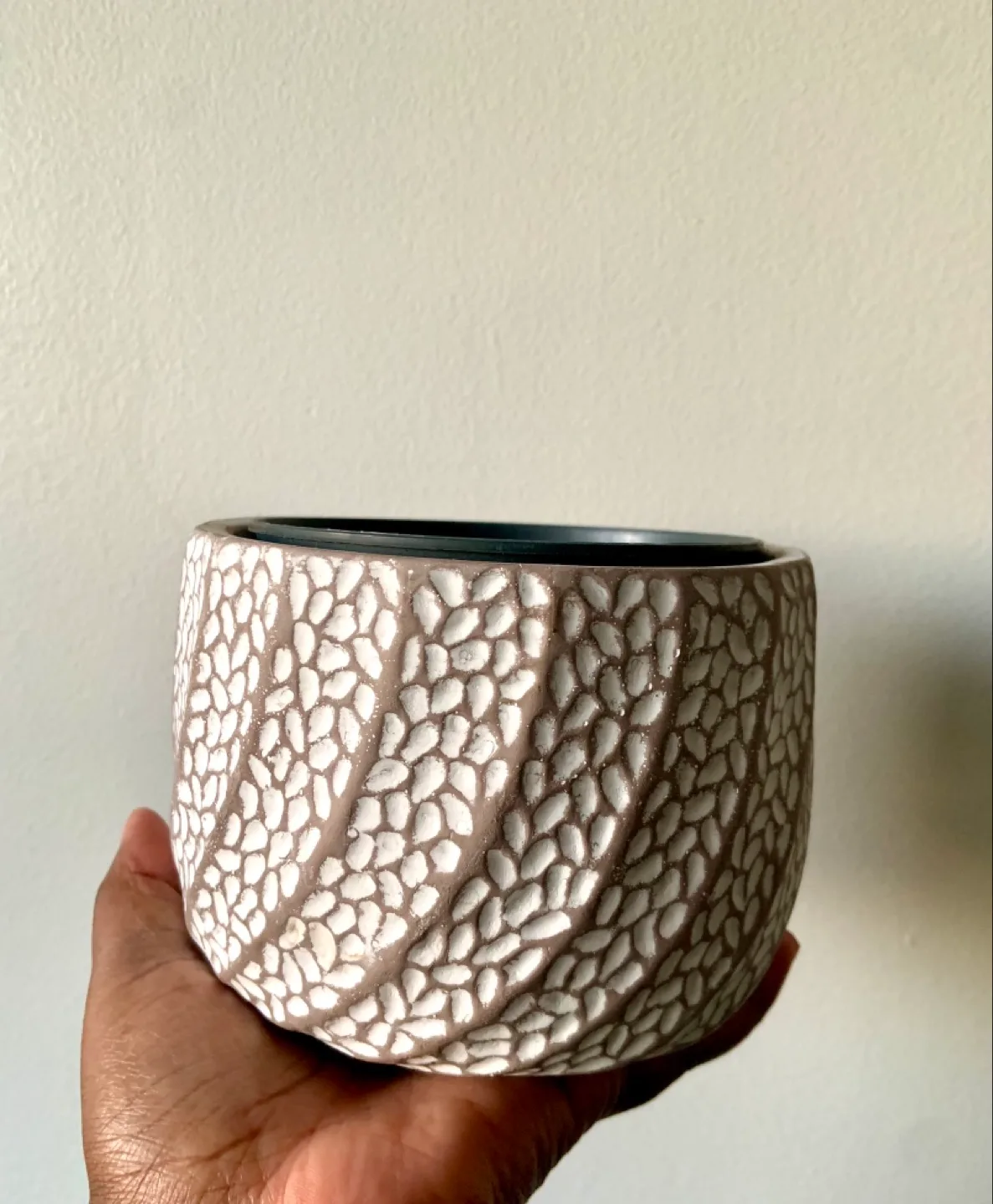 Set of 6 Decorative Planters image indicator(5)