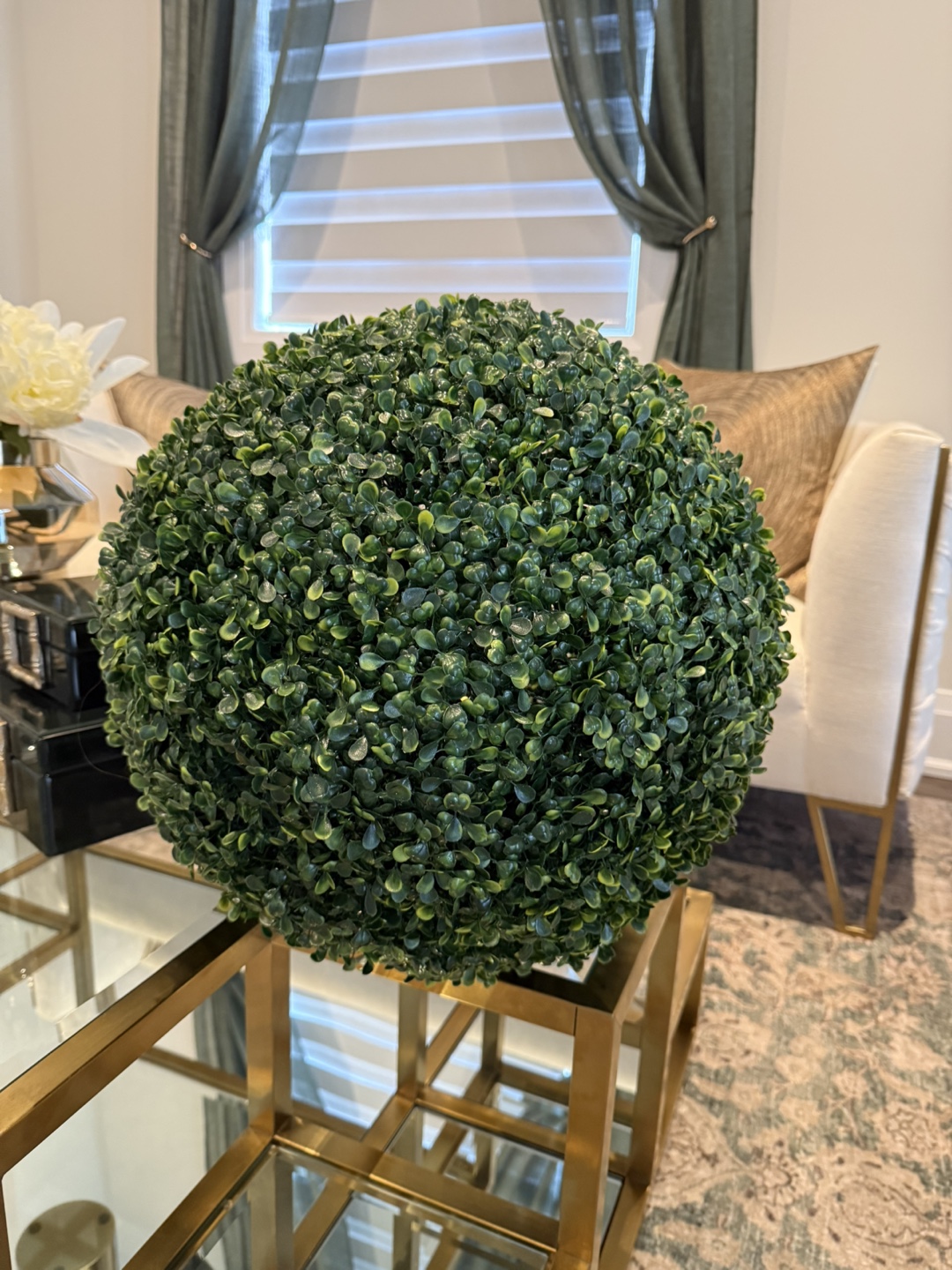 Pair of Boxwood Sphere Topiary - photo 2