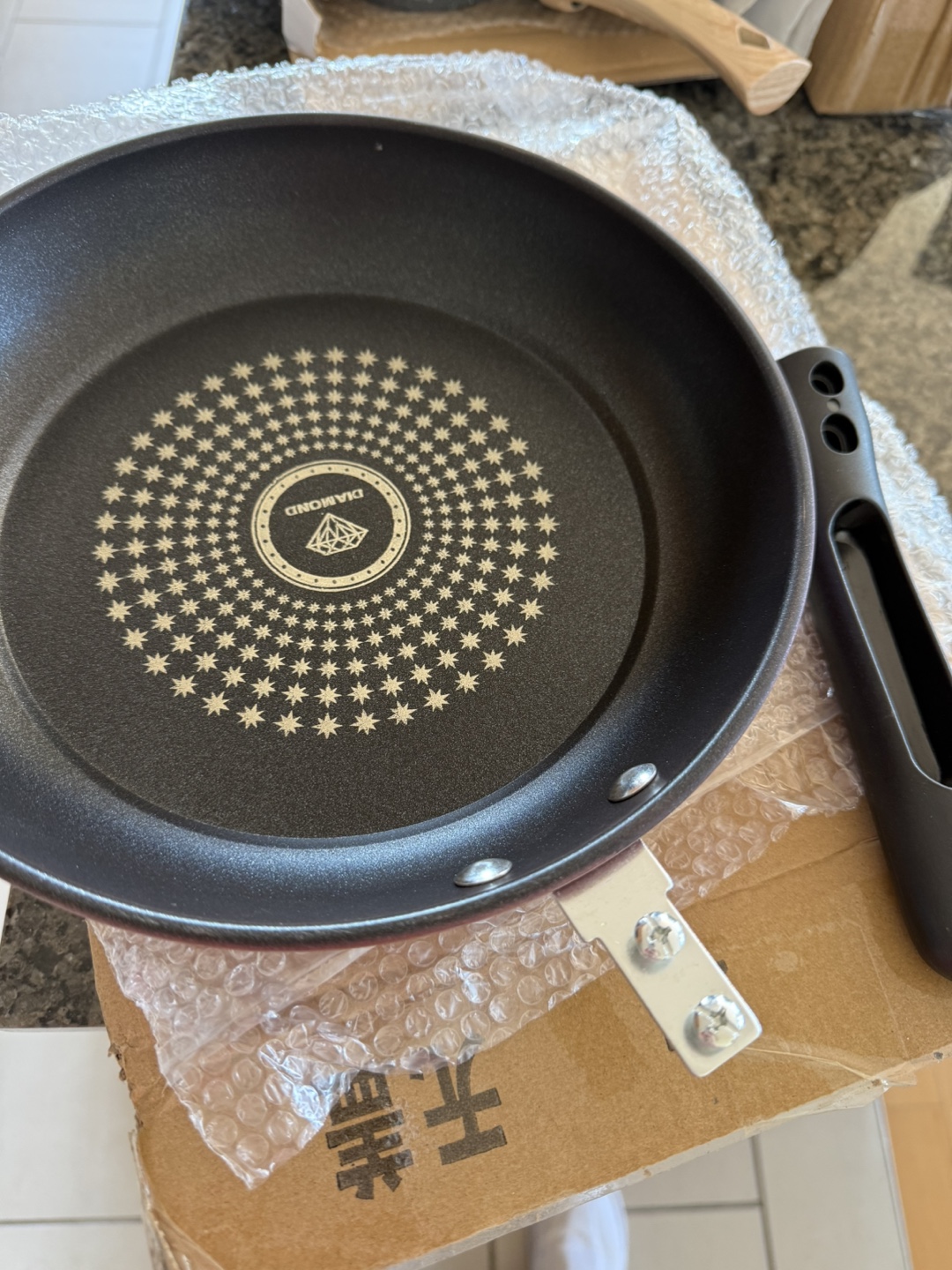 Diamond brand frying pan