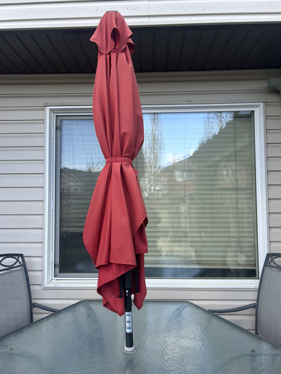 Patio Set - Table and  Six Chairs with Umbrella - photo 2