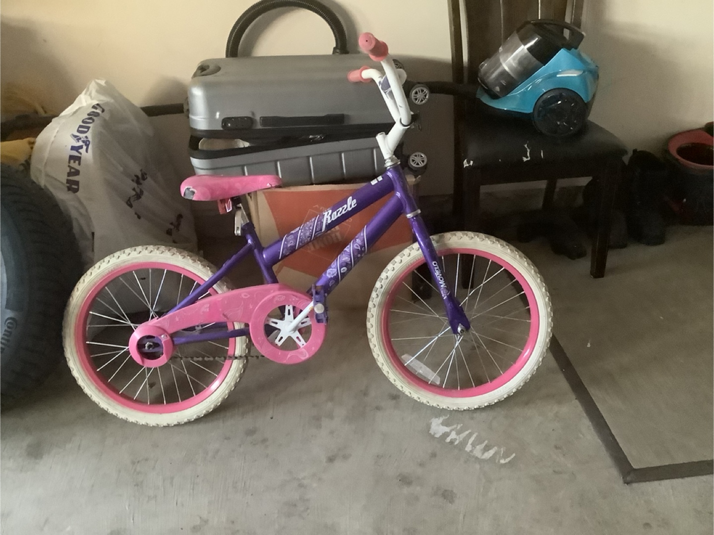Girls' Purple Razor 16-inch Bike