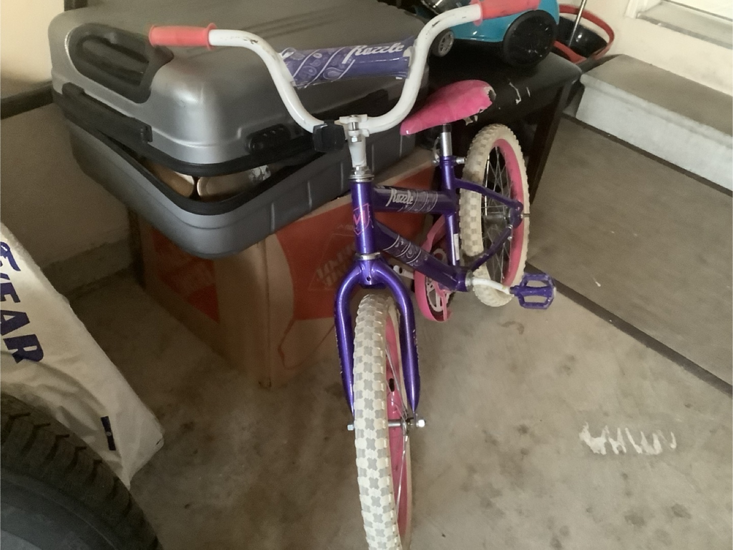 Girls' Purple Razor 16-inch Bike - photo 2