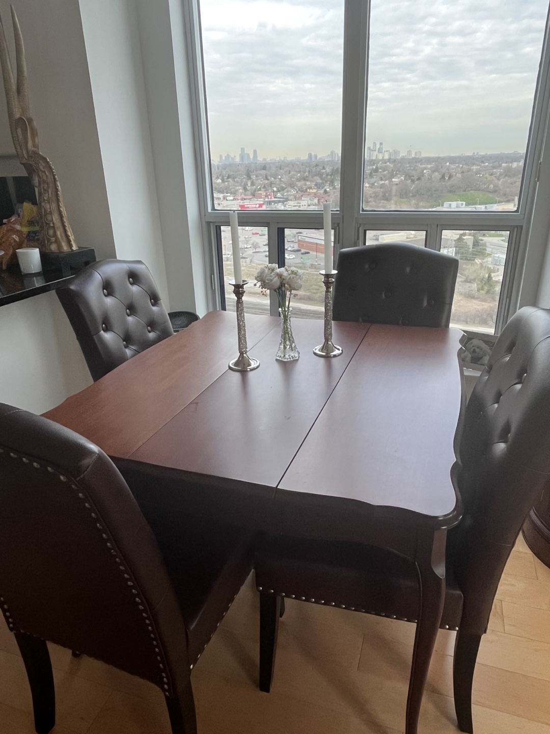 Brown Mahogany Wood Dining  Table