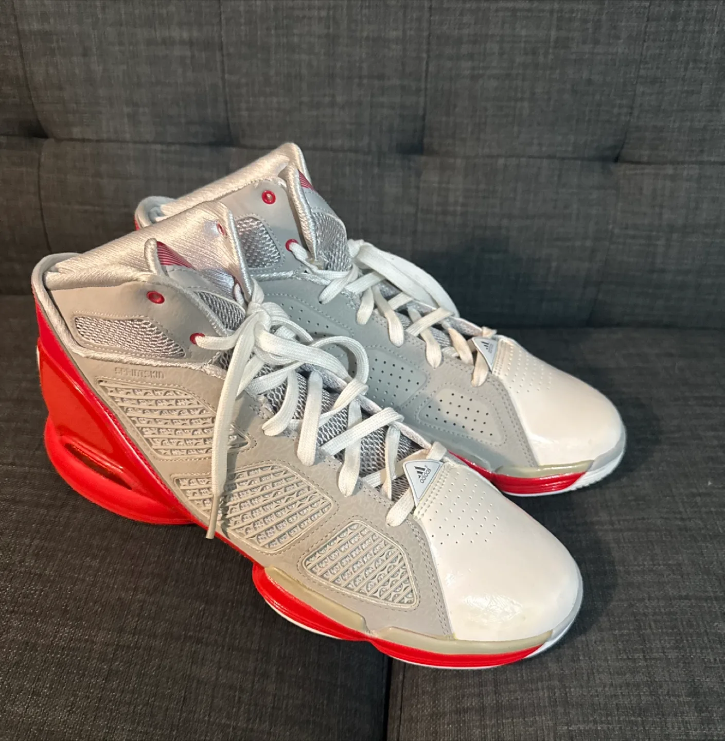 Adidas Derrick Rose Basketball Shoes - Sise 12 image indicator(2)