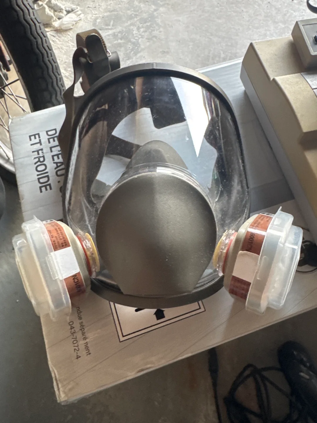 Full Face Respirator Mask with Filters thumbnail