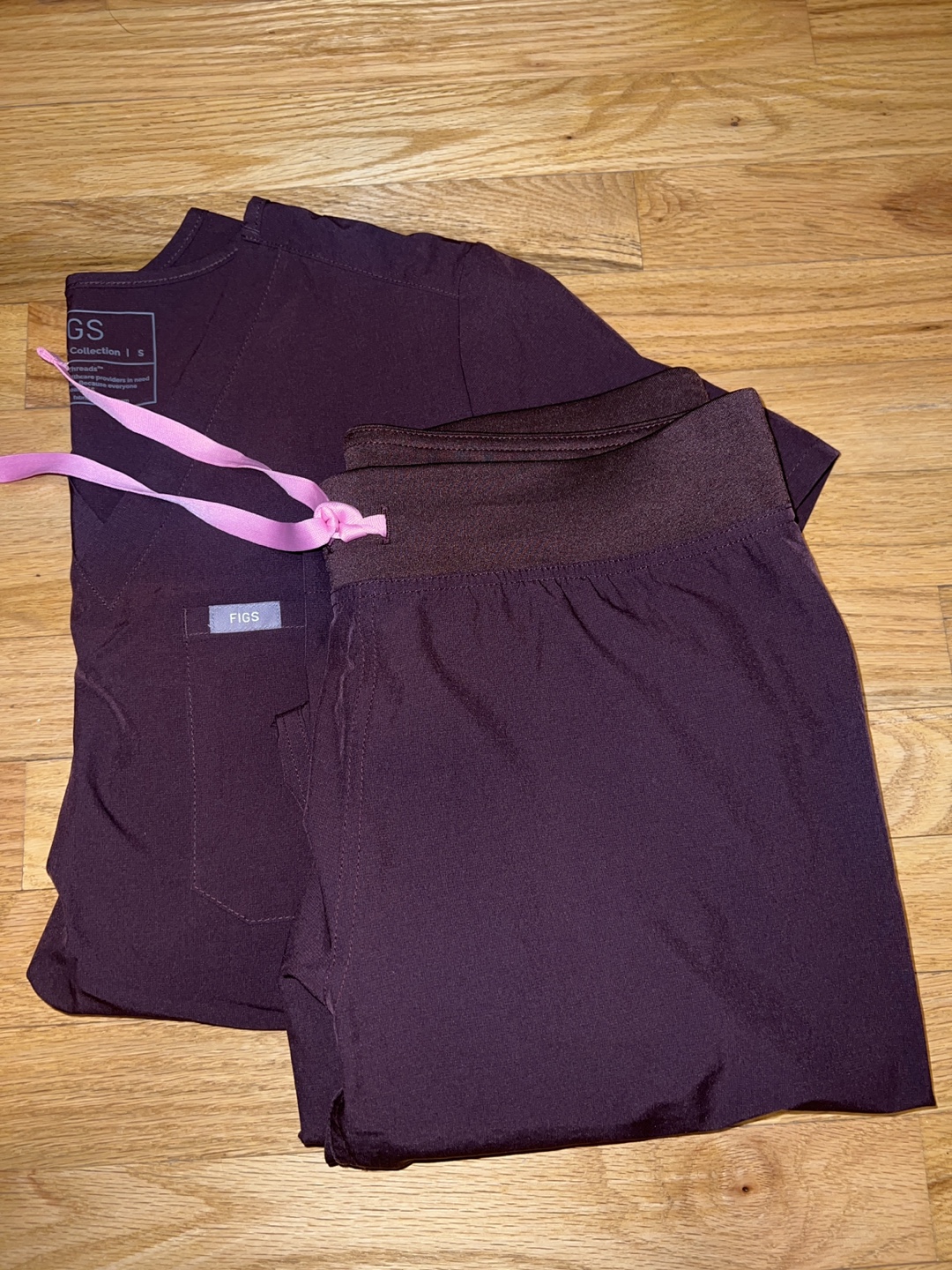FIGS Scrub Set - Size Small
