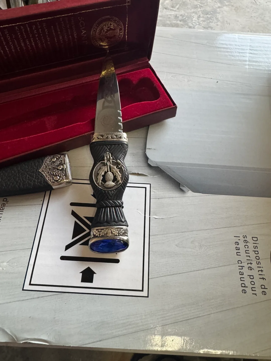 Sgian-Dubh Letter Opener in Collector's Box thumbnail