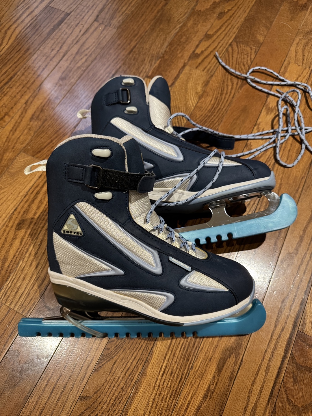 Jackson Ultima Softec Mark IV Women’s Figure Skates - Size 8
