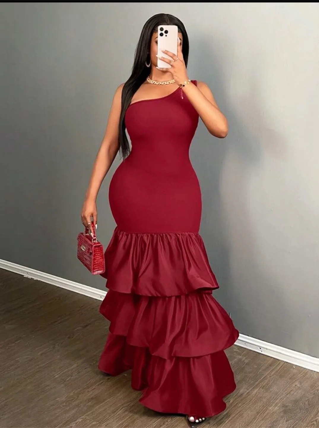 Stunning Red One-Shoulder Mermaid Gown