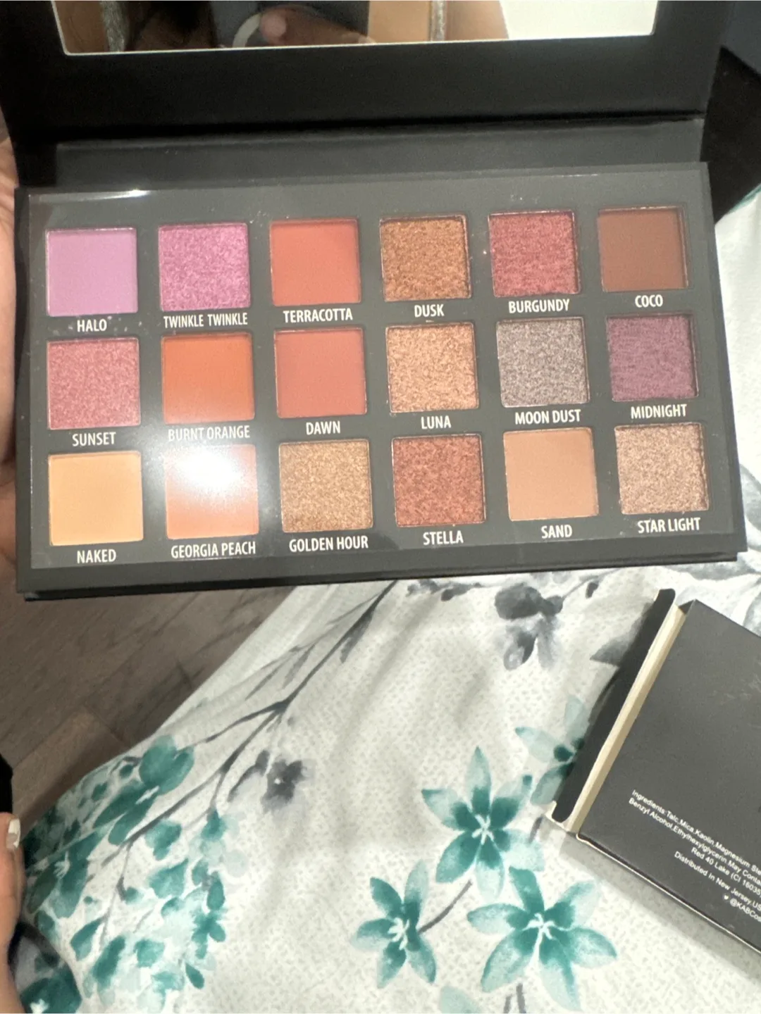KAB Cosmetics Day + Night Eyeshadow Palette image indicator(2)