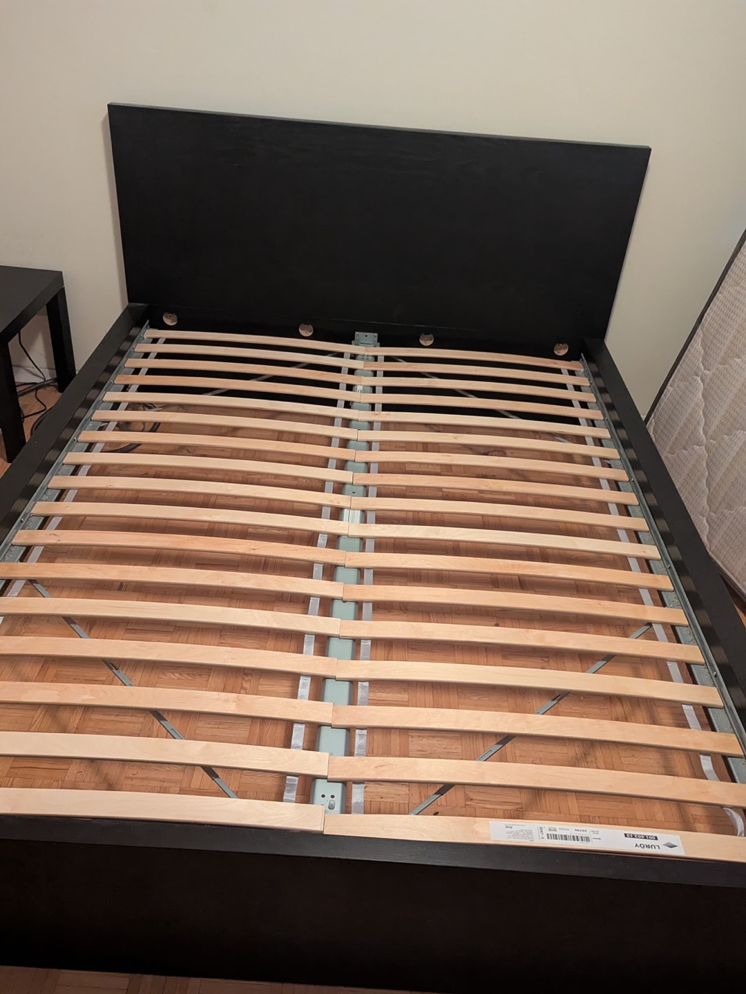 Queen size Bed Frame with Mattress - photo 3