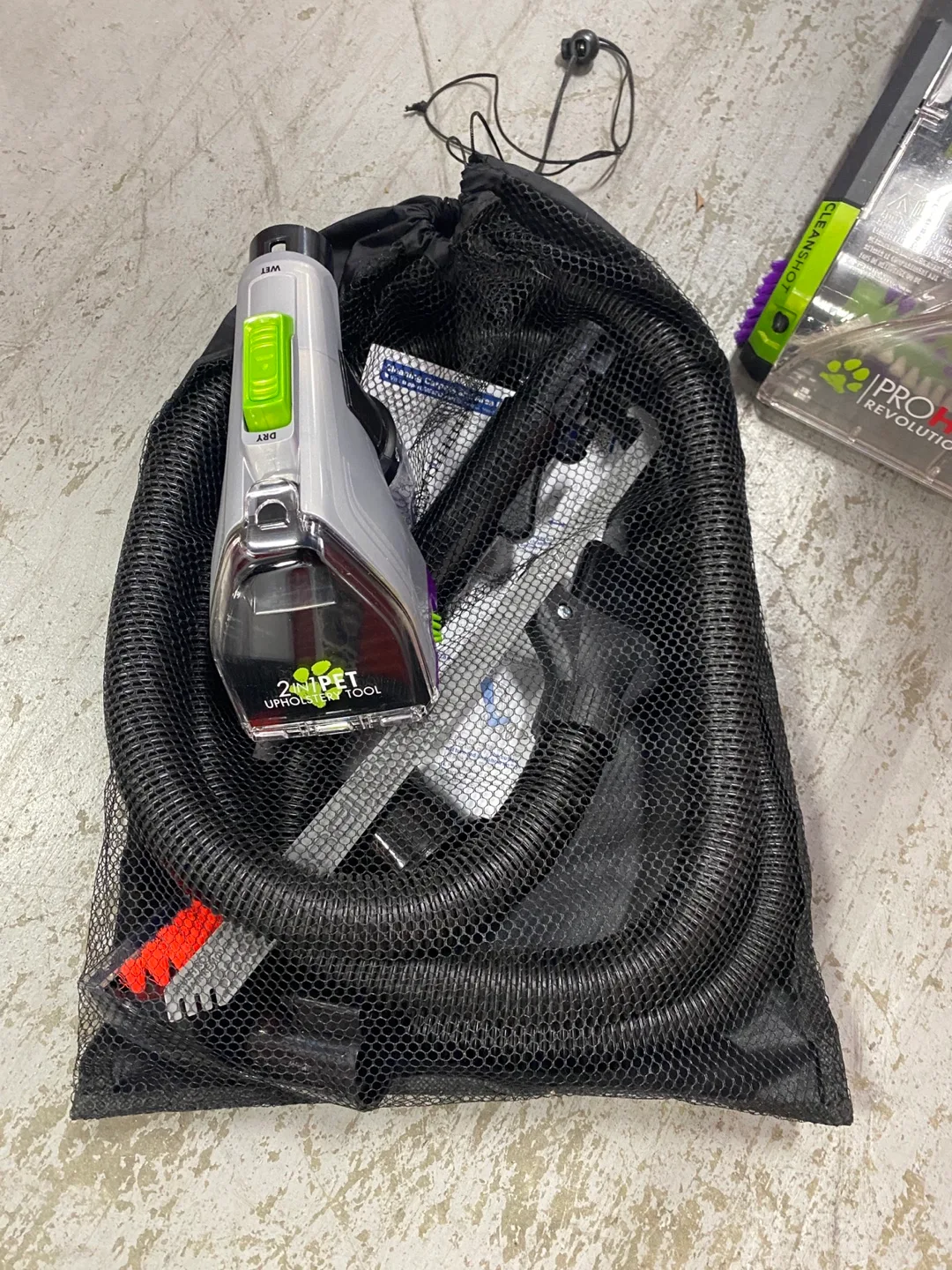 Bissell ProHeat 2X Revolution Pet Pro Carpet Cleaner image indicator(4)