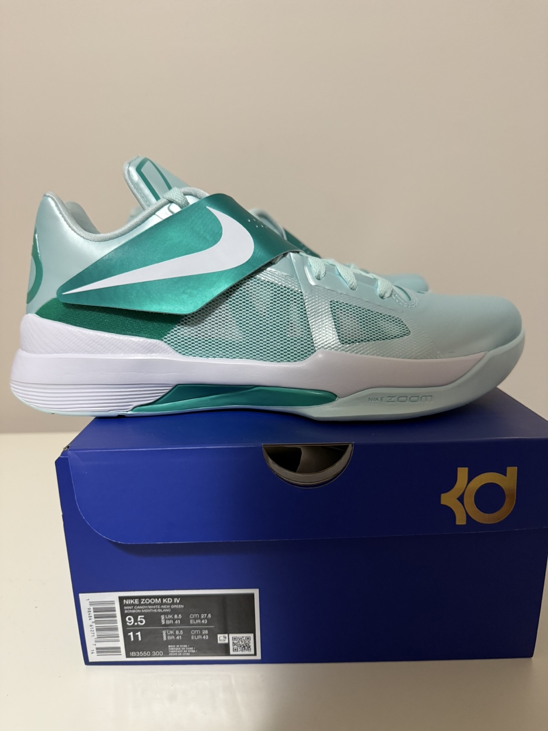 Nike Zoom KD IV Basketball Shoes - Size 9.5
