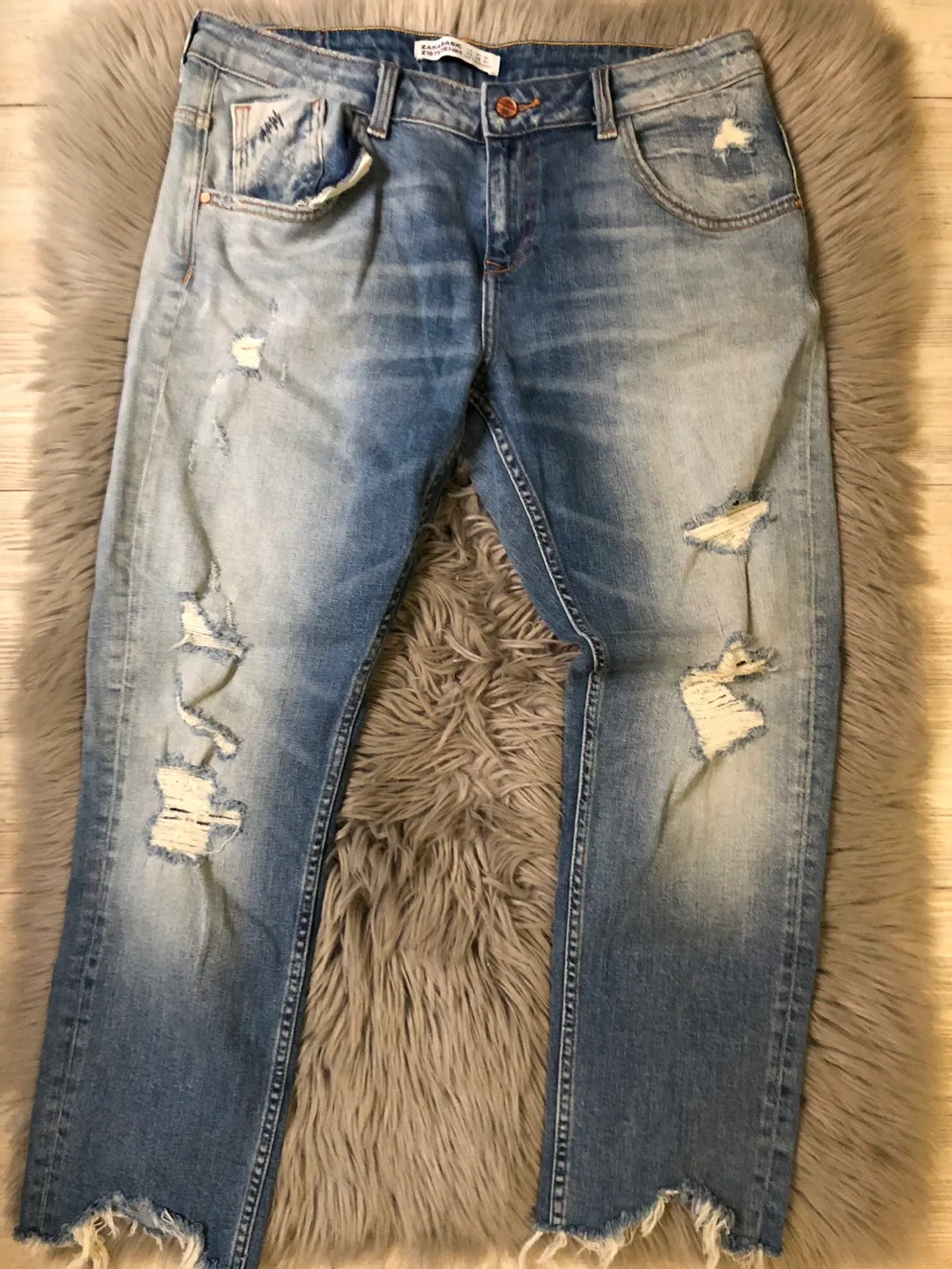 Zara Basic Z1975 Denim Distressed Jeans Size 8 image indicator(3)