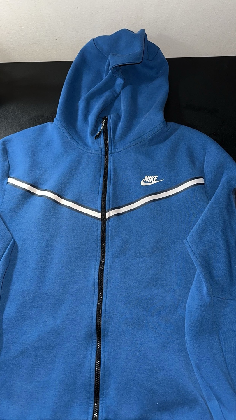 Nike Tech Fleece: Dark Marina Colour way