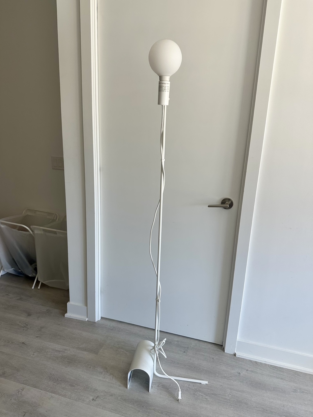 White Arc Floor Lamp