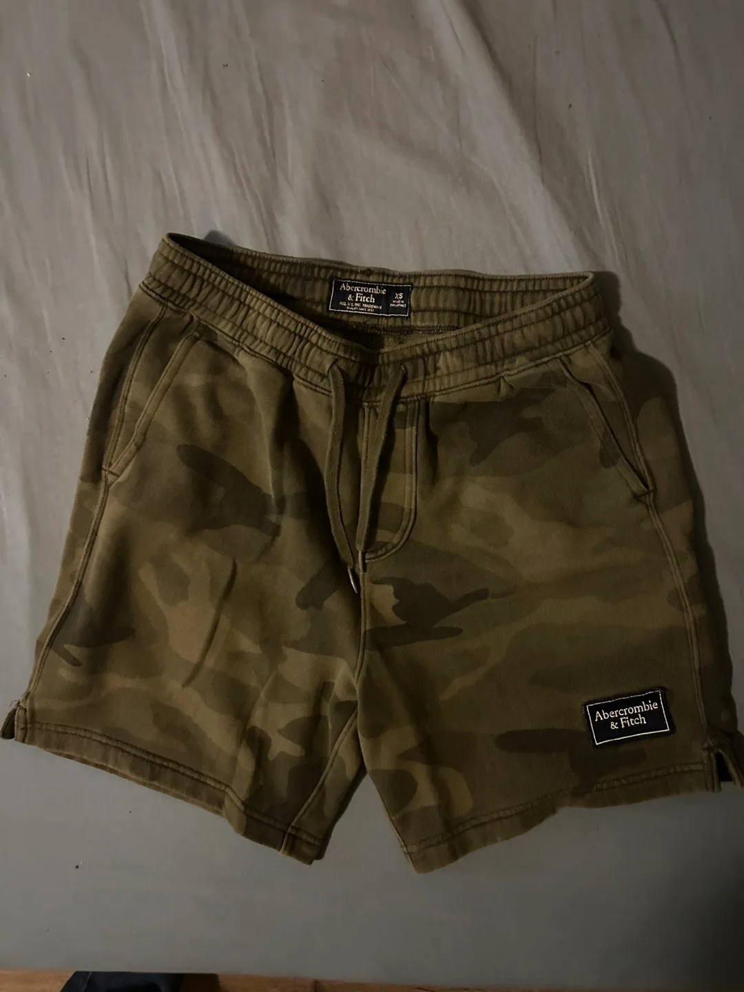 Abercrombie & Fitch Camo Shorts - Size S thumbnail