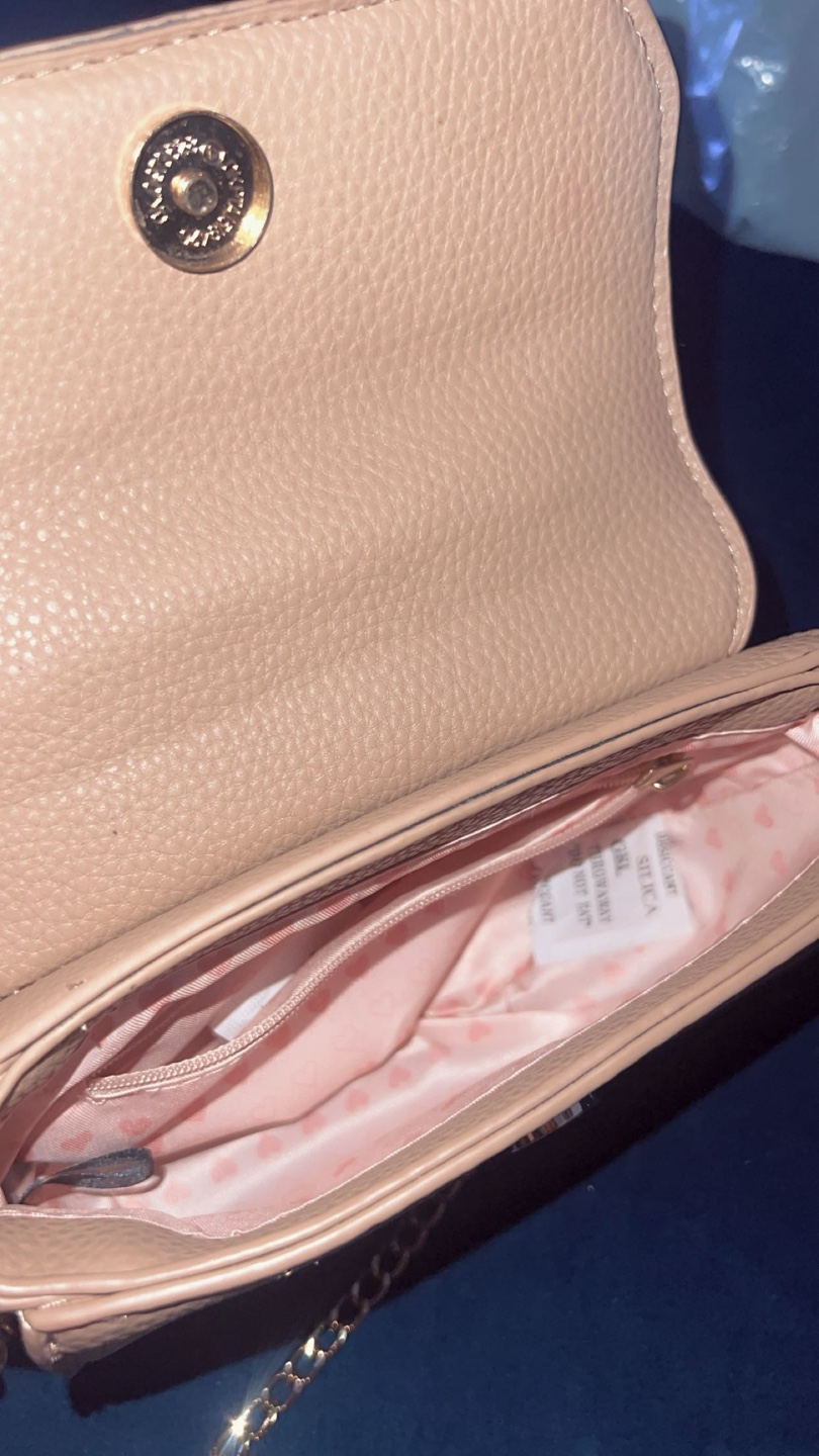 Adorable Mini Handbag with Heart Details - photo 4