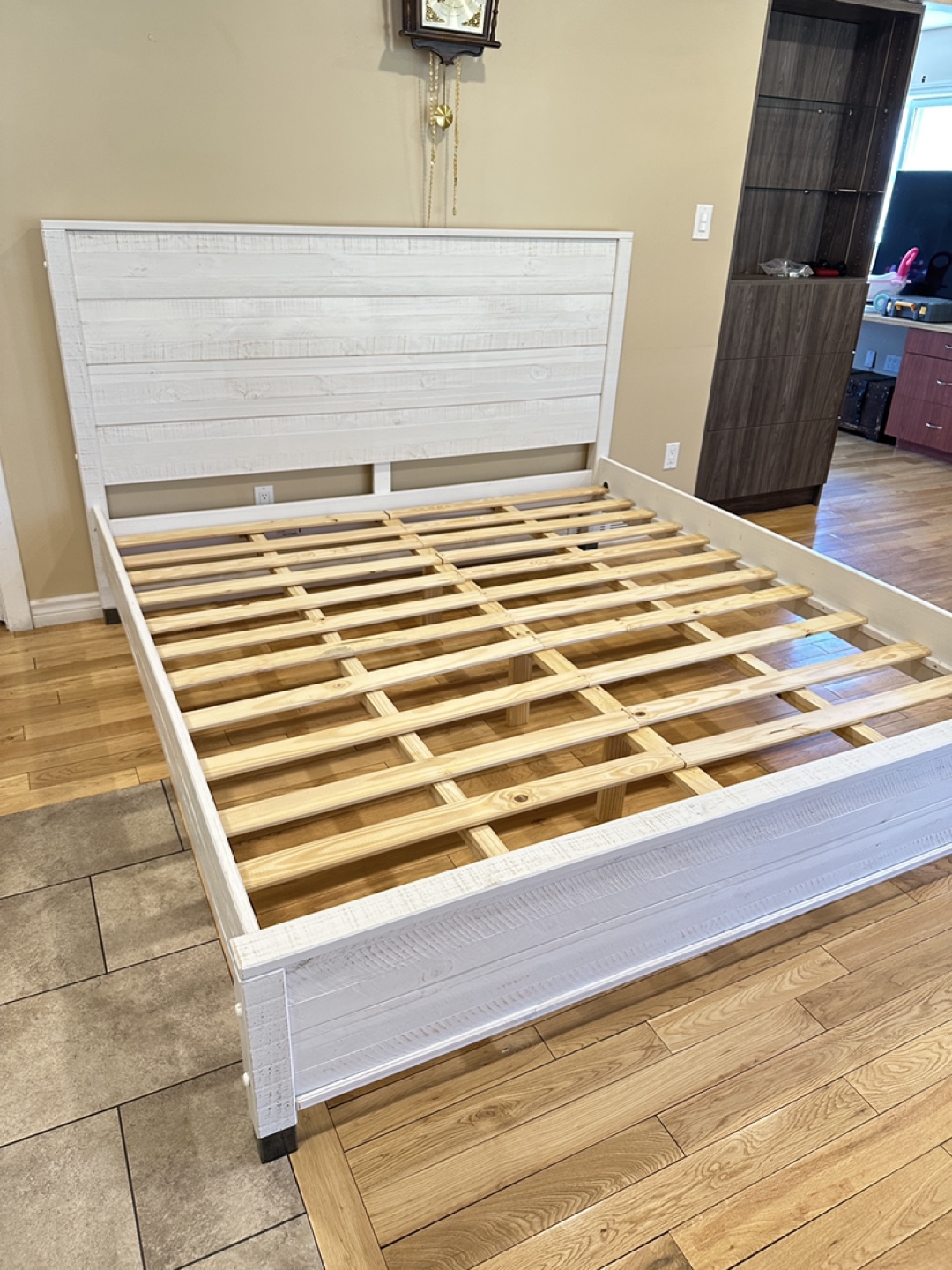 Beautiful White King Size Wood Bedframe (CAN DELIVER) - photo 2